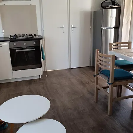 Mobil-home Avec Terrasse Couverte Fréjus