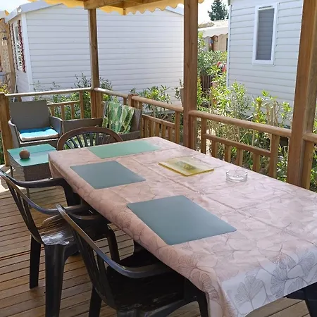 Mobil-home Avec Terrasse Couverte אתר קמפינג Fréjus